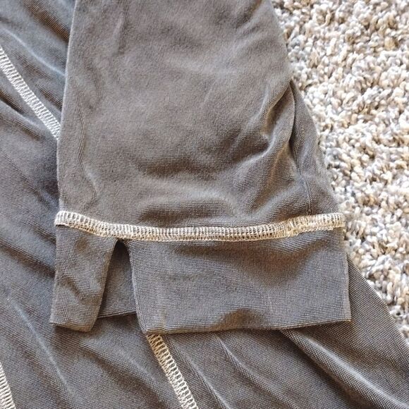 Coldwater Creek Women's Size Medium Stretchy Taupe Button up Jacket with Hoodie - Picture 9 of 13